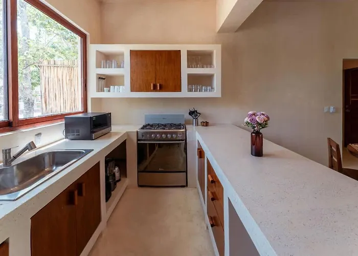Holiday home Private 6br Jungle Compound With Rooftop Pool
